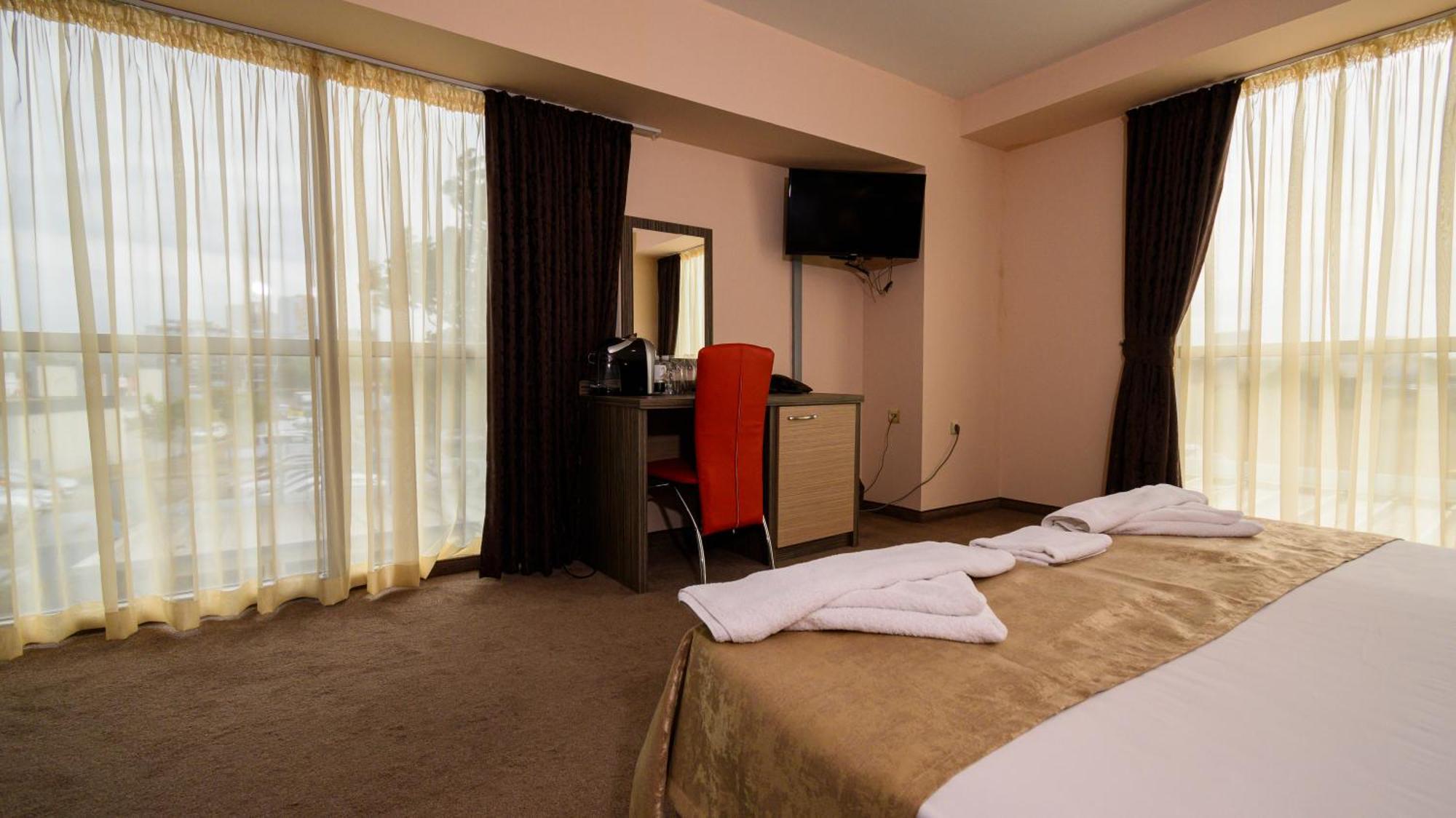 Hotel City Бургас Экстерьер фото