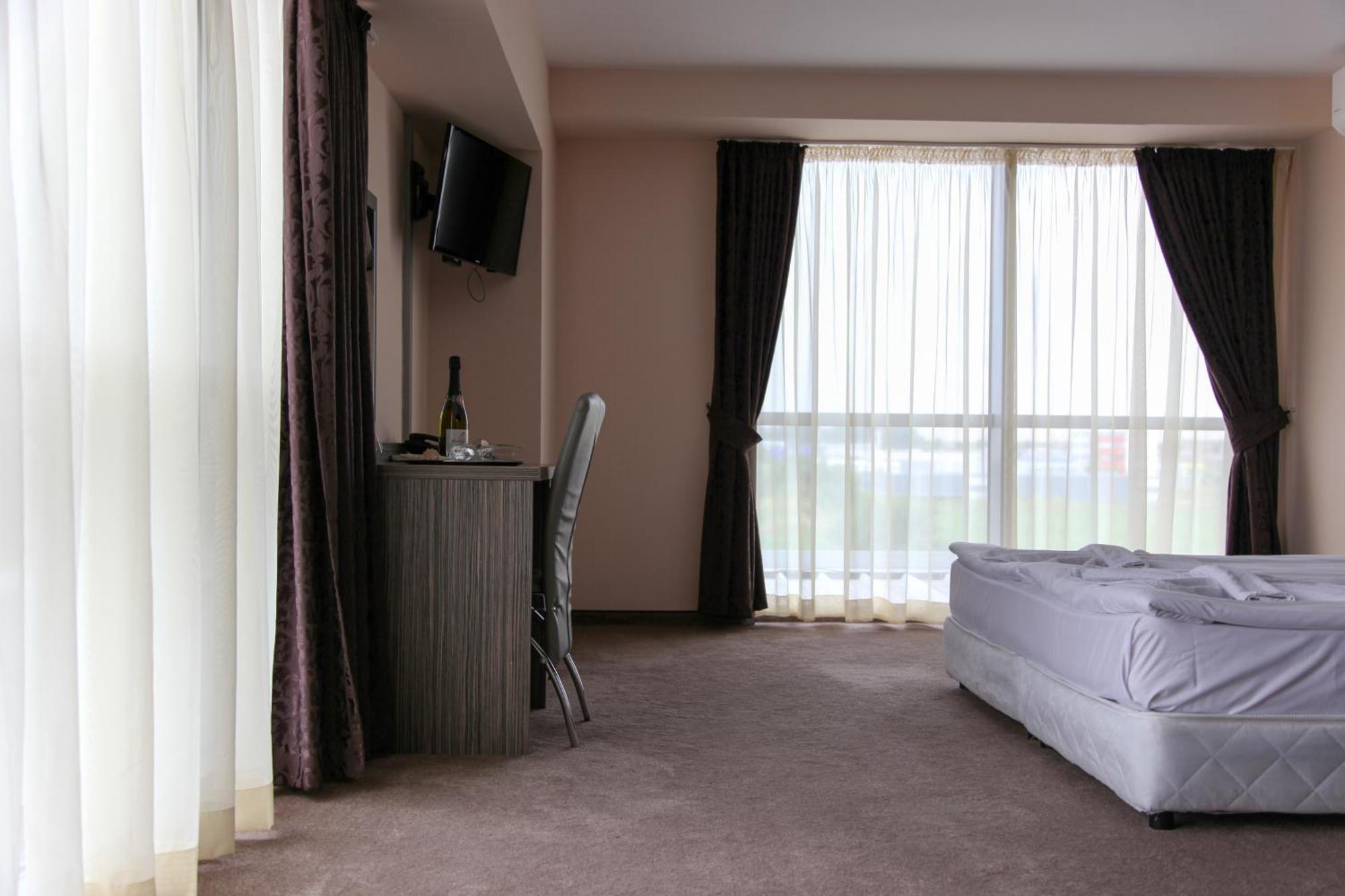 Hotel City Бургас Экстерьер фото